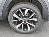 New 2025 Volkswagen Atlas Cross Sport SEL Premium R-Line image 5
