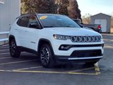Used 2022 Jeep Compass Limited image 3