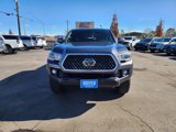 Used 2018 Toyota Tacoma TRD Off-Road image 2
