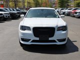 Certified 2022 Chrysler 300 Touring L w/ Popular Equipment Group image 6