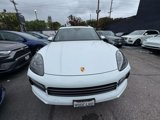 Used 2023 Porsche Cayenne Platinum Edition image 2
