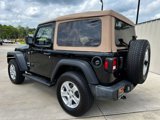 Used 2019 Jeep Wrangler Sport image 3