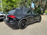 Certified 2024 Volkswagen Tiguan SE R-Line image 3