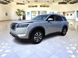 New 2025 Nissan Pathfinder SL image 2