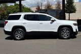 Used 2023 GMC Acadia SLT image 3