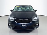 Used 2021 Chrysler Pacifica Touring-L image 5