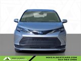 Used 2024 Toyota Sienna LE image 2