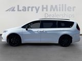 New 2025 Chrysler Pacifica Limited image 2
