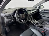 Used 2025 Porsche Macan image 4