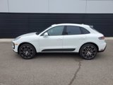 Used 2025 Porsche Macan image 2