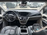 Certified 2022 Chrysler Pacifica Touring-L image 4