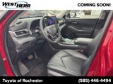 Used 2023 Toyota Highlander XLE image 6