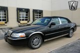 Used 2006 Lincoln Town Car Designer Series image 5