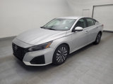 Used 2023 Nissan Altima 2.5 SV image 2