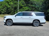 New 2025 Chevrolet Suburban High Country image 3