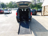Used 2019 Dodge Grand Caravan SE image 2