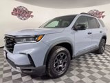 Used 2025 Honda Pilot TrailSport image 3