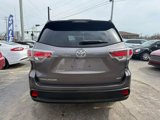 Used 2016 Toyota Highlander LE image 5