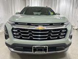 Used 2025 Chevrolet Equinox LT w/ Convenience Package II image 2