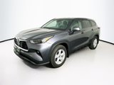 Used 2024 Toyota Highlander LE image 3