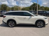 Certified 2024 INFINITI QX60 Luxe image 3