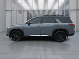 New 2025 Nissan Pathfinder Platinum w/ Black Appearance Package image 5