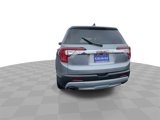 Used 2023 GMC Acadia SLE image 6