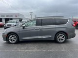 Used 2022 Chrysler Pacifica Limited image 4