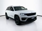 Used 2023 Jeep Grand Cherokee Limited w/ Black Appearance Package image 3