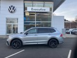 Certified 2024 Volkswagen Tiguan SE R-Line image 3