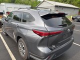 Used 2023 Toyota Highlander XLE image 4