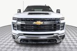 Used 2024 Chevrolet Silverado 2500 LT image 2
