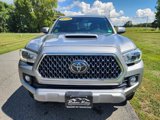 Used 2019 Toyota Tacoma TRD Sport image 3