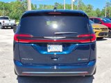 New 2025 Chrysler Pacifica Select image 5