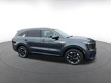 Used 2024 Kia Sorento S image 2