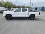 Used 2022 Toyota Tacoma SR image 3