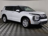 New 2024 Mitsubishi Outlander ES image 2
