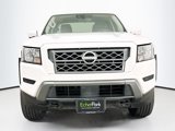 Used 2024 Nissan Frontier SV image 2
