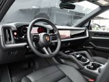 Certified 2025 Porsche Cayenne image 4