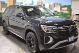 New 2025 Volkswagen Atlas Peak Edition SE image 2