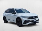Used 2023 Volkswagen Tiguan SE R-Line image 3