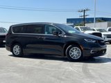 Used 2024 Chrysler Pacifica Touring-L image 3