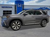 New 2025 Honda Pilot Touring image 2