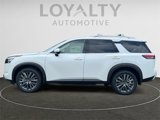 New 2025 Nissan Pathfinder SL image 2