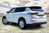 New 2025 Mitsubishi Outlander ES image 3