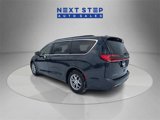 Used 2021 Chrysler Pacifica Touring image 5