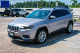 Used 2019 Jeep Cherokee Latitude w/ Popular Appearance Group image 2
