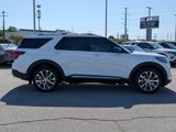 Used 2025 Ford Explorer Platinum w/ Ultimate Package image 4