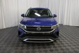 Used 2024 Volkswagen Taos SE image 2