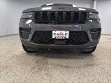 Used 2024 Jeep Grand Cherokee Altitude image 4